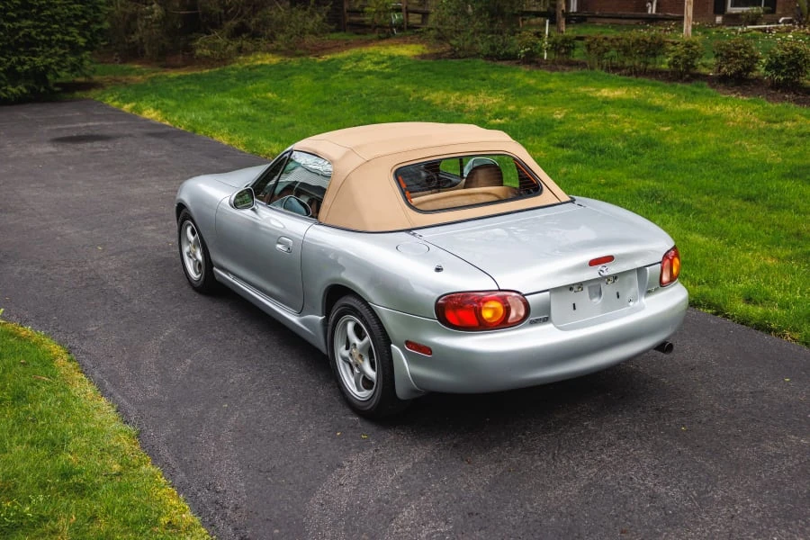 2000 Mazda NB MX-5 Miata - Image 28 of 31