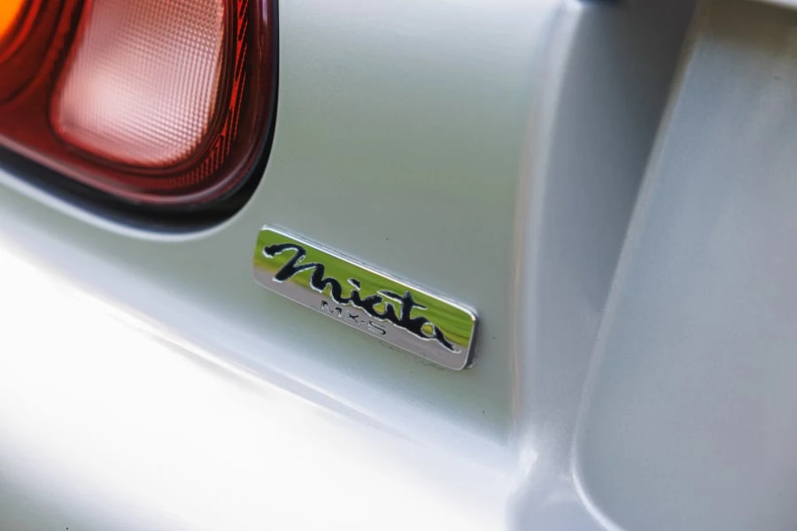 2000 Mazda NB MX-5 Miata - Image 7 of 31