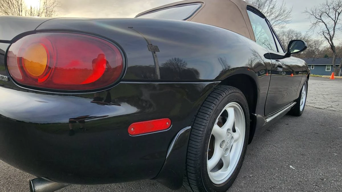 2000 Mazda NB MX-5 Miata - Image 9 of 24