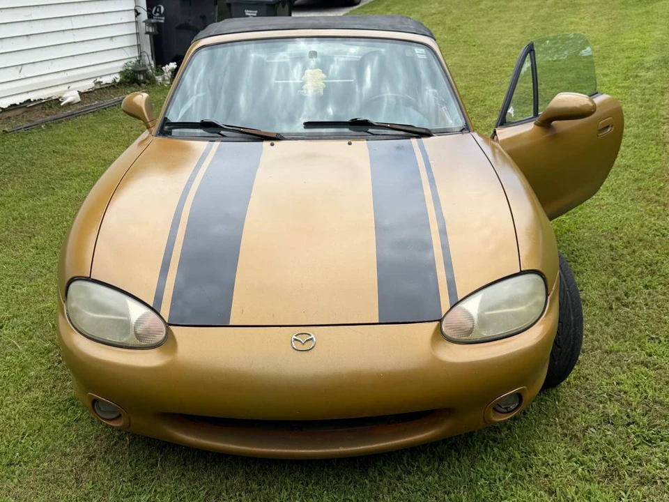 2000 Mazda NB MX-5 Miata - Image 3 of 9