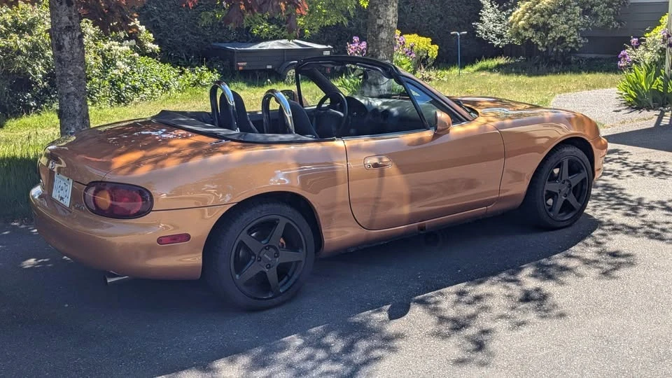 2000 Mazda NB MX-5 Miata - Image 2 of 7