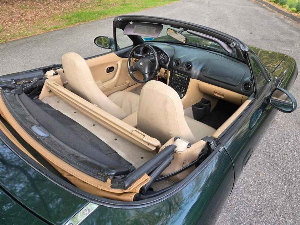 2000 Mazda NB MX-5 Miata - Image 9 of 12