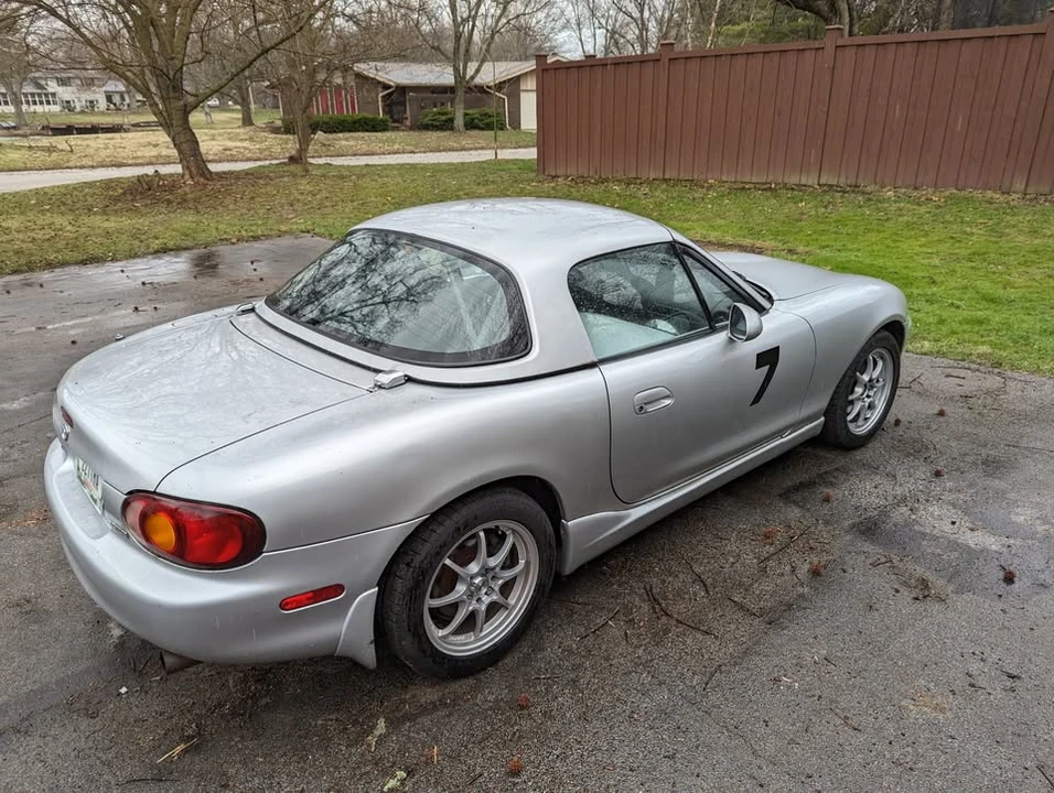 2000 Mazda NB MX-5 Miata - Image 9 of 19
