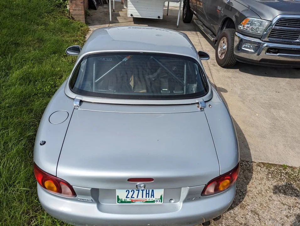 2000 Mazda NB MX-5 Miata - Image 11 of 19