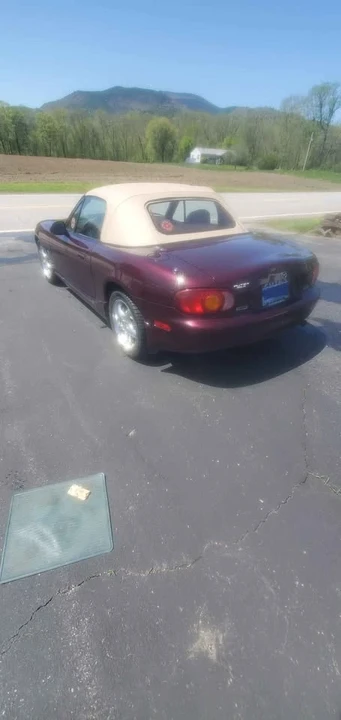 2000 Mazda NB MX-5 Miata - Image 6 of 9