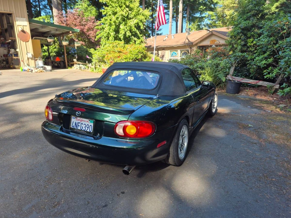 2000 Mazda NB MX-5 Miata - Image 6 of 12