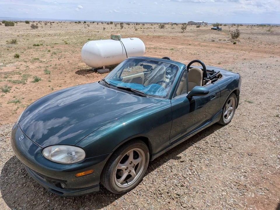2000 Mazda NB MX-5 Miata - Image 9 of 12