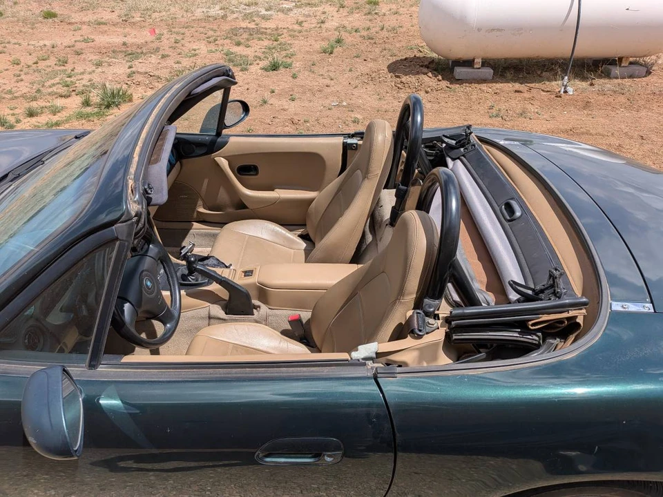 2000 Mazda NB MX-5 Miata - Image 10 of 12
