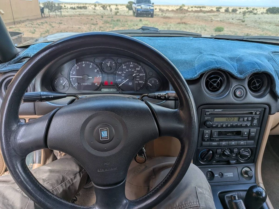 2000 Mazda NB MX-5 Miata - Image 5 of 12