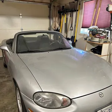 2000 Mazda MX-5 Miata