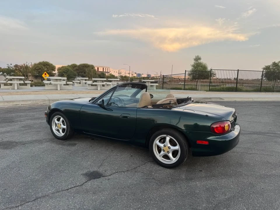 2000 Mazda NB MX-5 Miata - Image 7 of 9