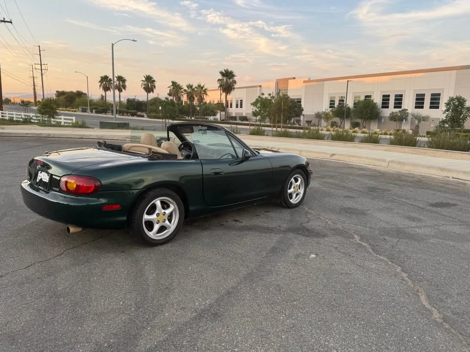 2000 Mazda NB MX-5 Miata - Image 6 of 9