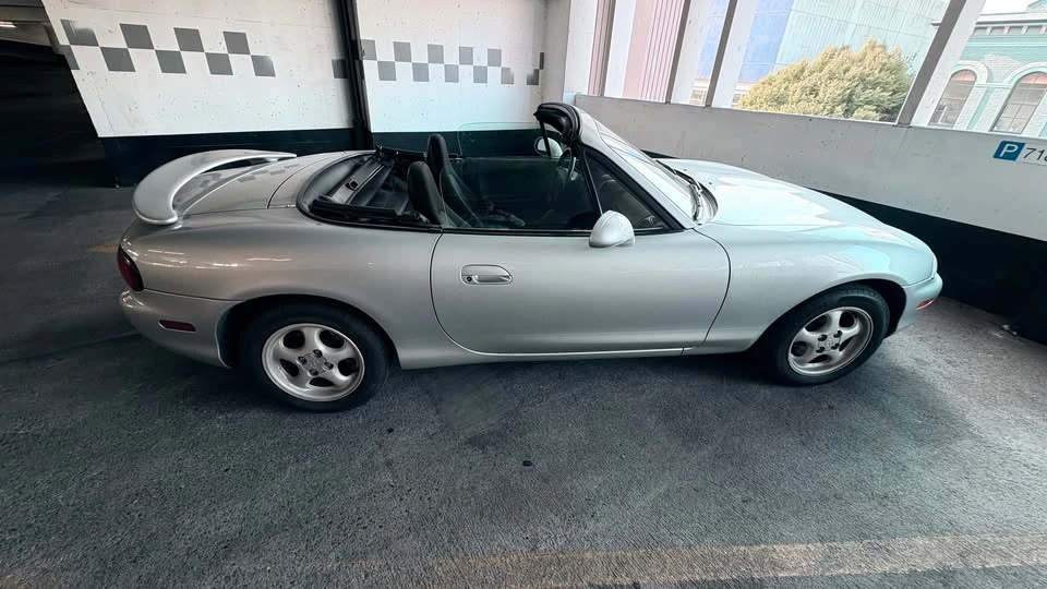 2000 Mazda NB MX-5 Miata - Image 3 of 9