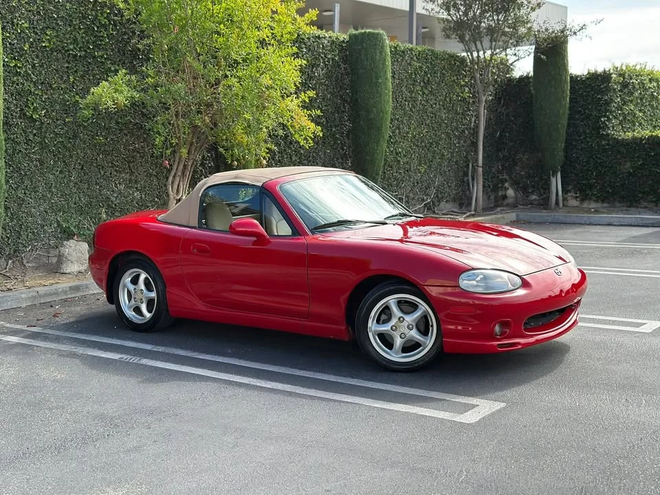 2000 Mazda NB MX-5 Miata - Image 2 of 20