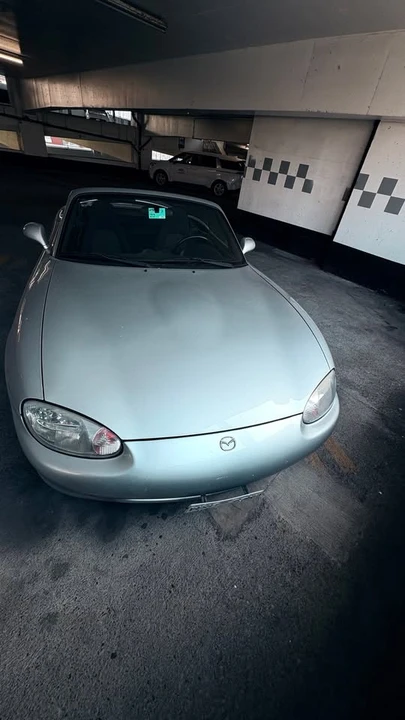 2000 Mazda NB MX-5 Miata - Image 5 of 9