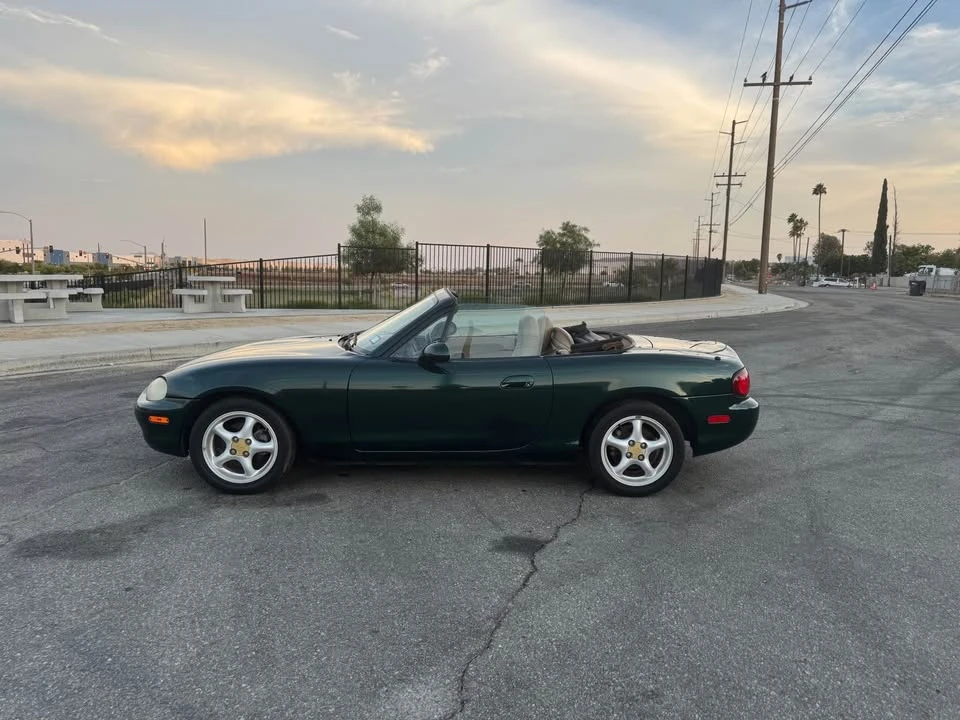 2000 Mazda NB MX-5 Miata - Image 8 of 9