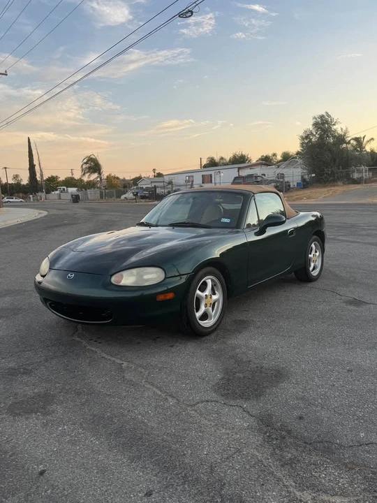 2000 Mazda NB MX-5 Miata - Image 4 of 9