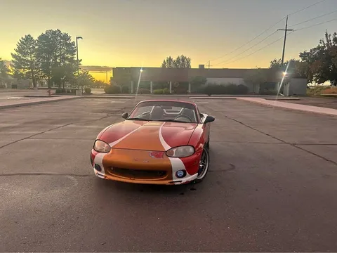 2000 Mazda MX-5 Miata