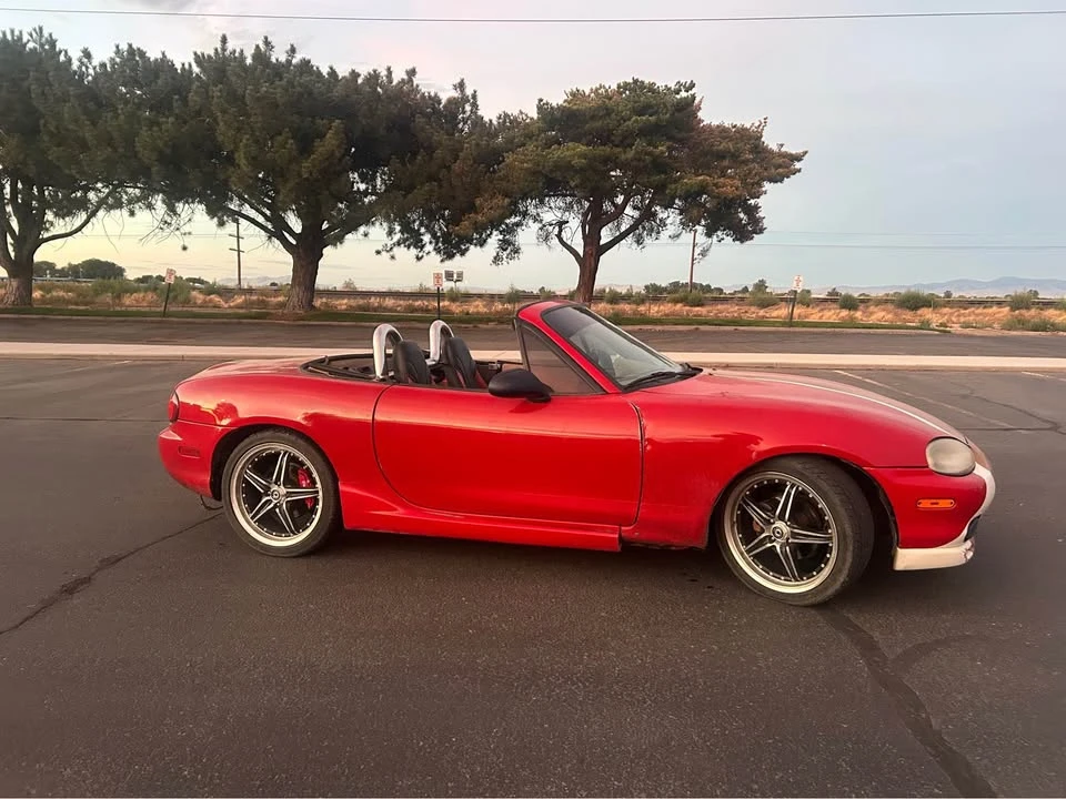 2000 Mazda NB MX-5 Miata - Image 3 of 9