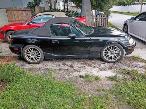 2000 Mazda MX-5 Miata