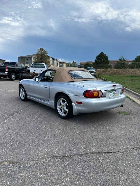 2000 Mazda NB MX-5 Miata - Image 7 of 18