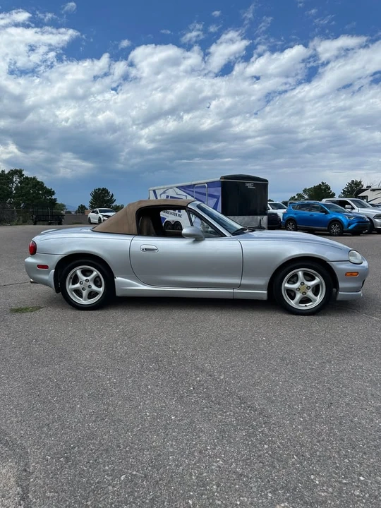 2000 Mazda NB MX-5 Miata - Image 10 of 18