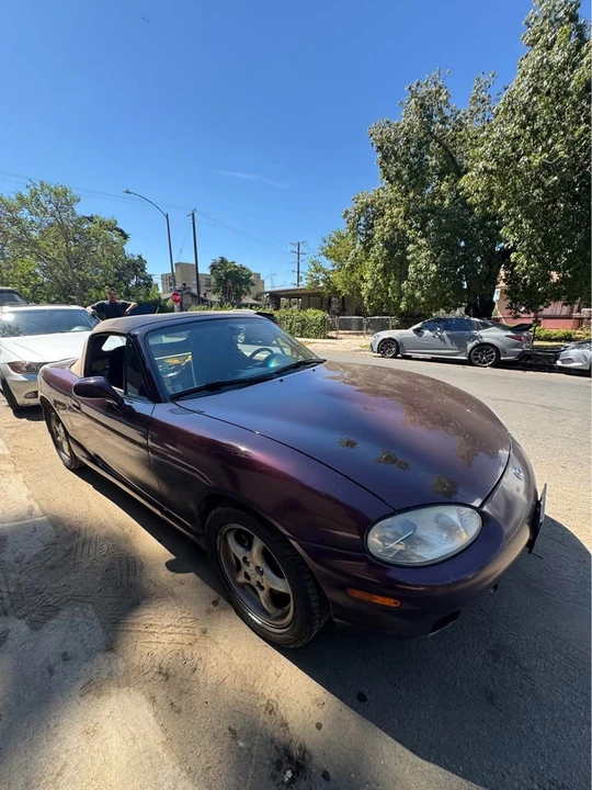 2000 Mazda NB MX-5 Miata - Image 2 of 7