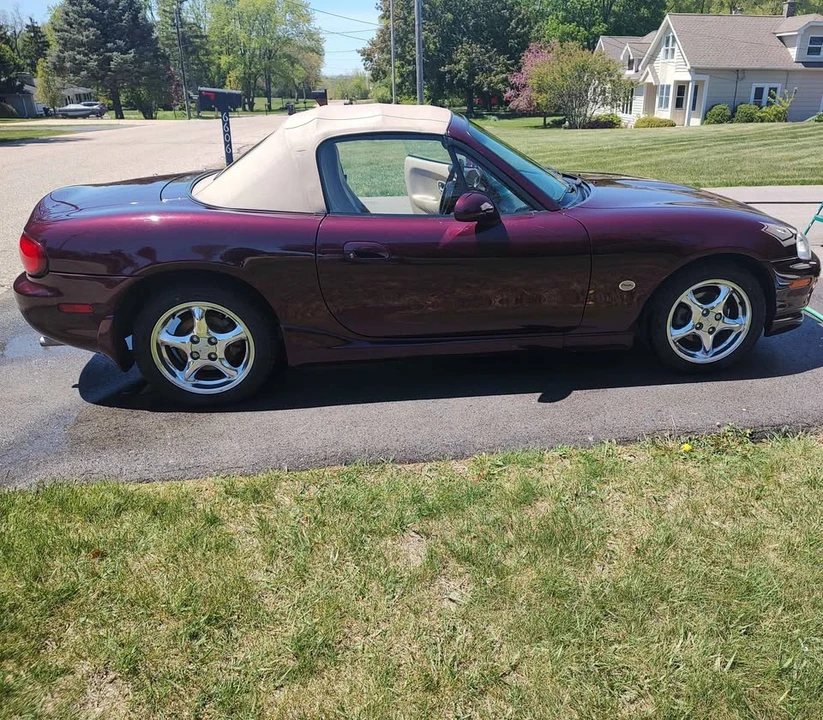 2000 Mazda NB MX-5 Miata - Image 3 of 5