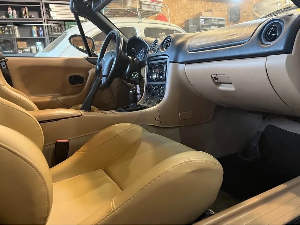 2000 Mazda NB MX-5 Miata - Image 6 of 9