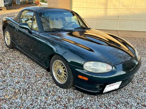 2000 Mazda Miata SLE