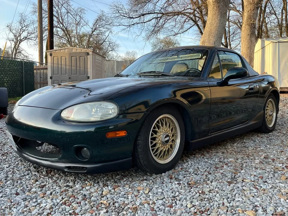 2000 Mazda NB MX-5 Miata - Image 2 of 10