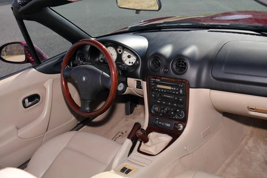 2000 Mazda NB MX-5 Miata - Image 24 of 31