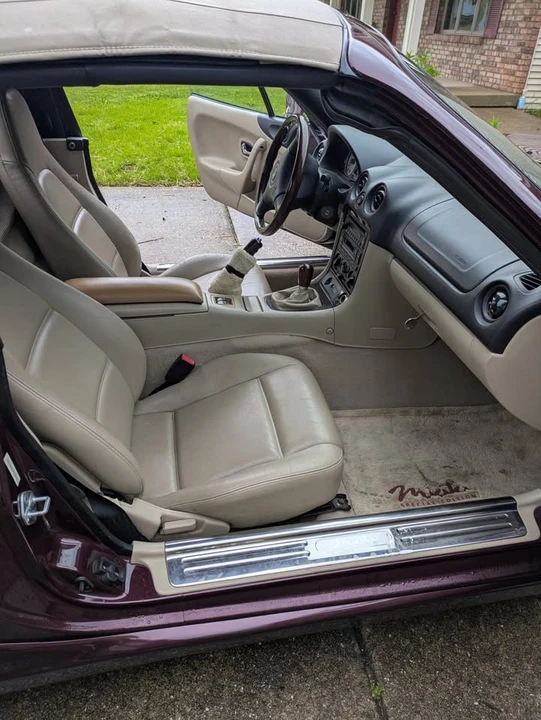 2000 Mazda NB MX-5 Miata - Image 7 of 10