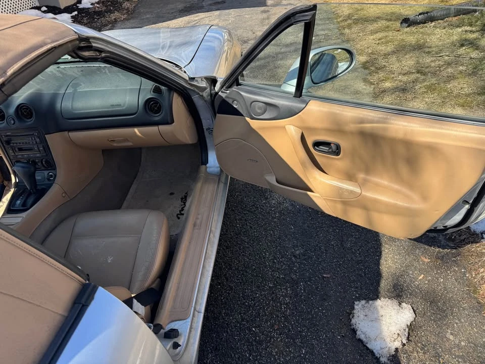 2000 Mazda NB MX-5 Miata - Image 6 of 10