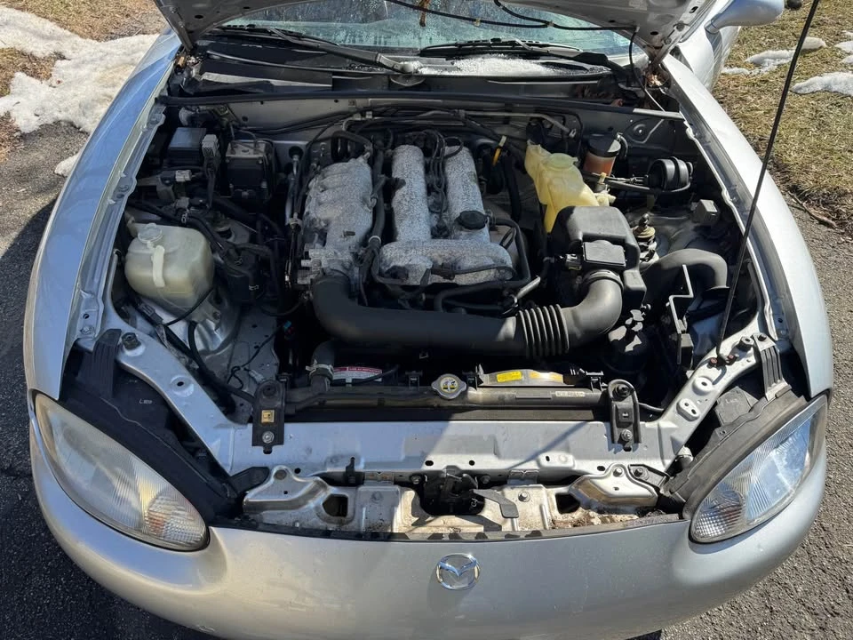 2000 Mazda NB MX-5 Miata - Image 9 of 10