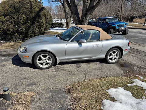 2000 Mazda Miata Convertible