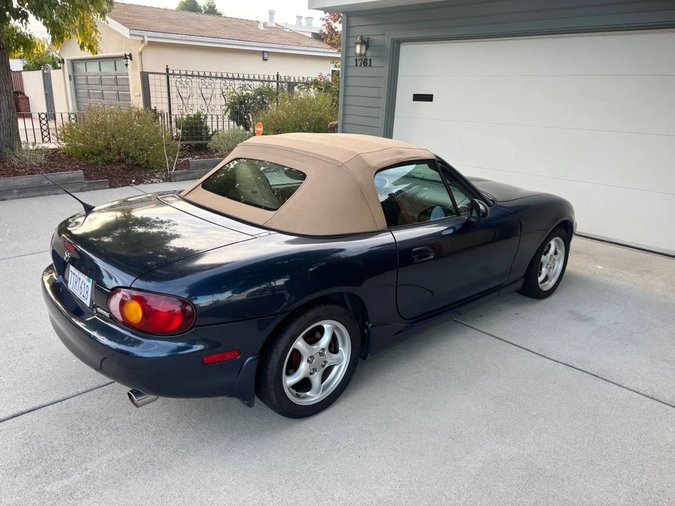 2000 Mazda NB MX-5 Miata - Image 3 of 6
