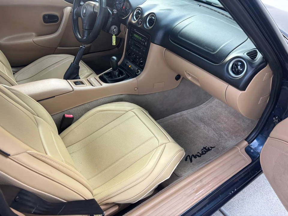 2000 Mazda NB MX-5 Miata - Image 5 of 6