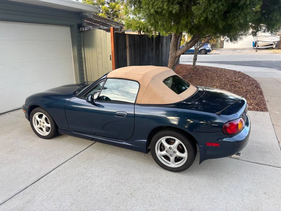 2000 Mazda NB MX-5 Miata - Image 2 of 6