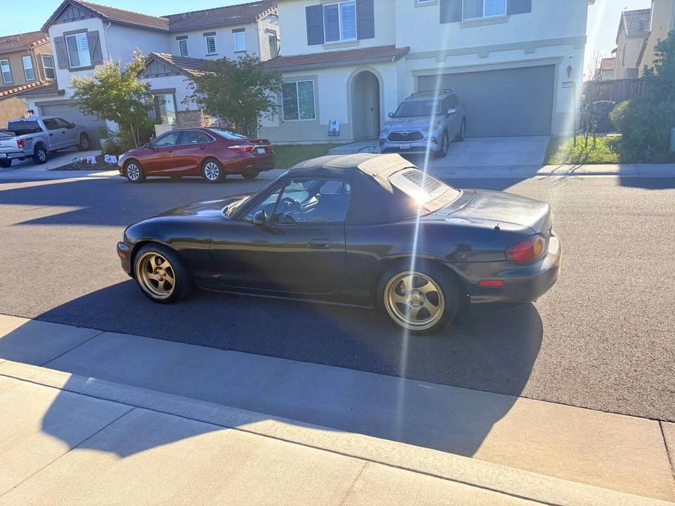 2000 Mazda NB MX-5 Miata - Image 4 of 6