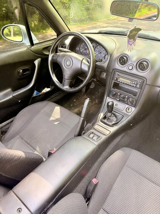 2000 Mazda NB MX-5 Miata - Image 3 of 17