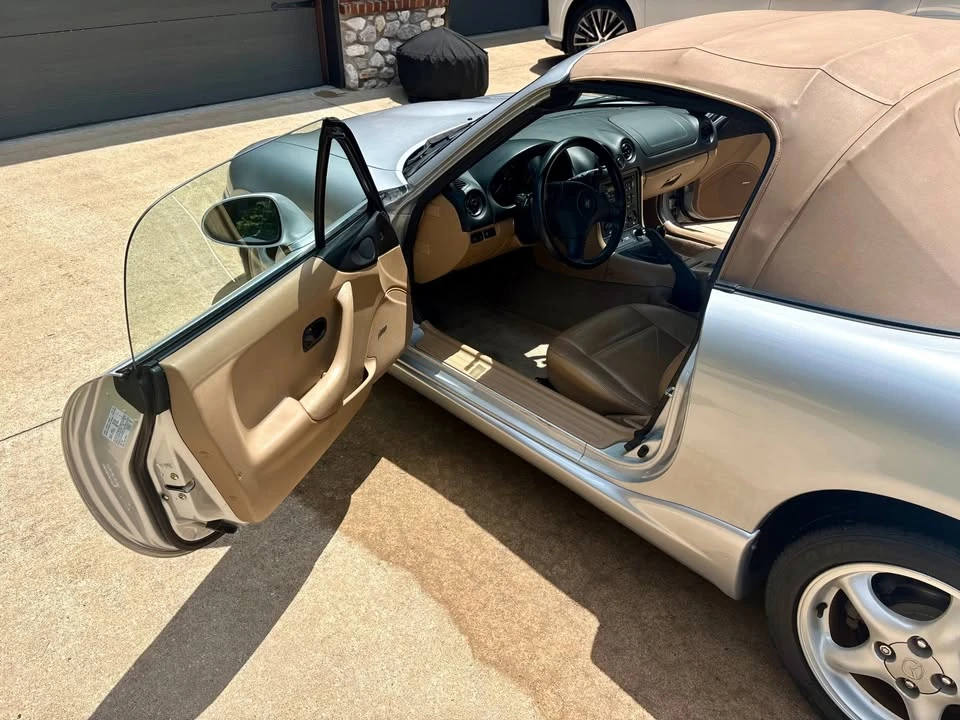 2000 Mazda NB MX-5 Miata - Image 12 of 19
