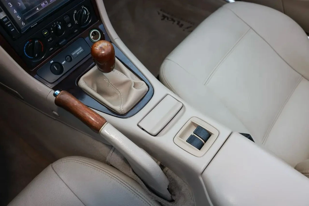 2000 Mazda NB MX-5 Miata - Image 27 of 31