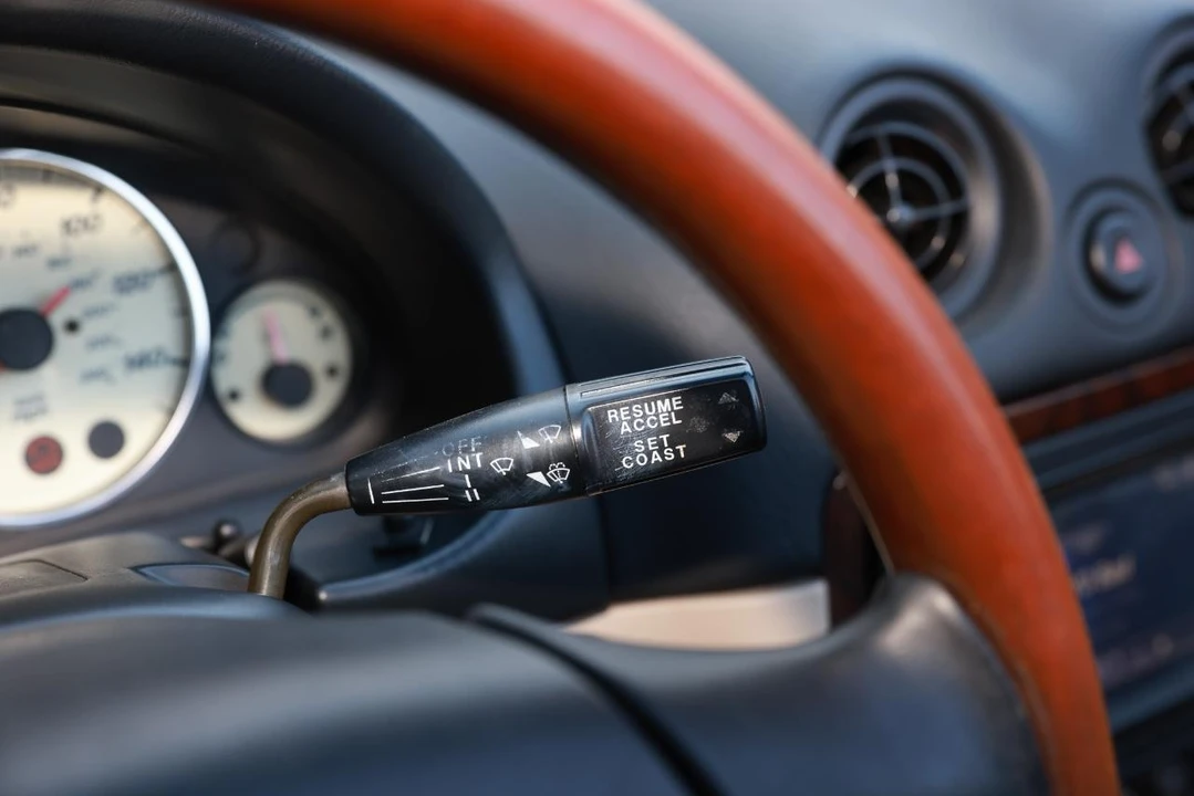 2000 Mazda NB MX-5 Miata - Image 21 of 31