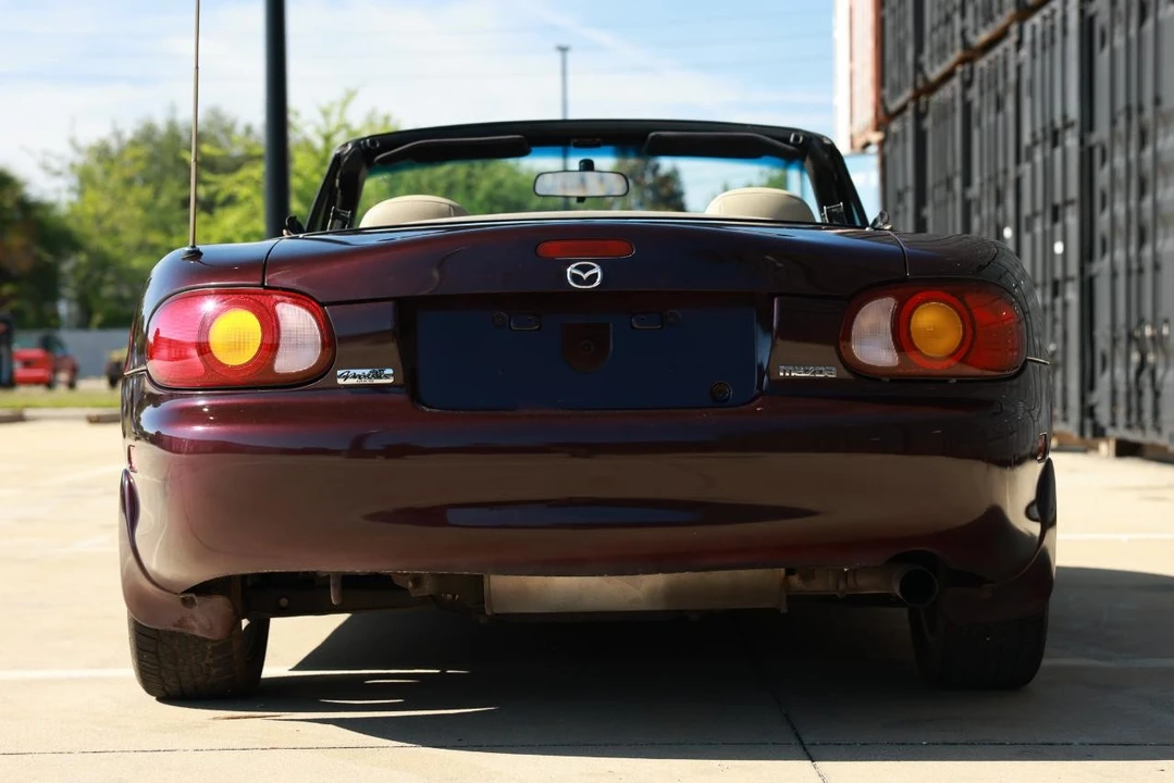 2000 Mazda NB MX-5 Miata - Image 7 of 31