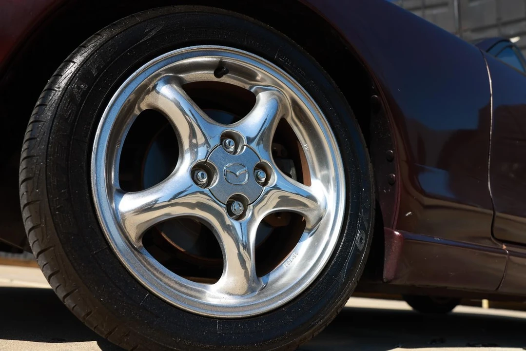 2000 Mazda NB MX-5 Miata - Image 26 of 31