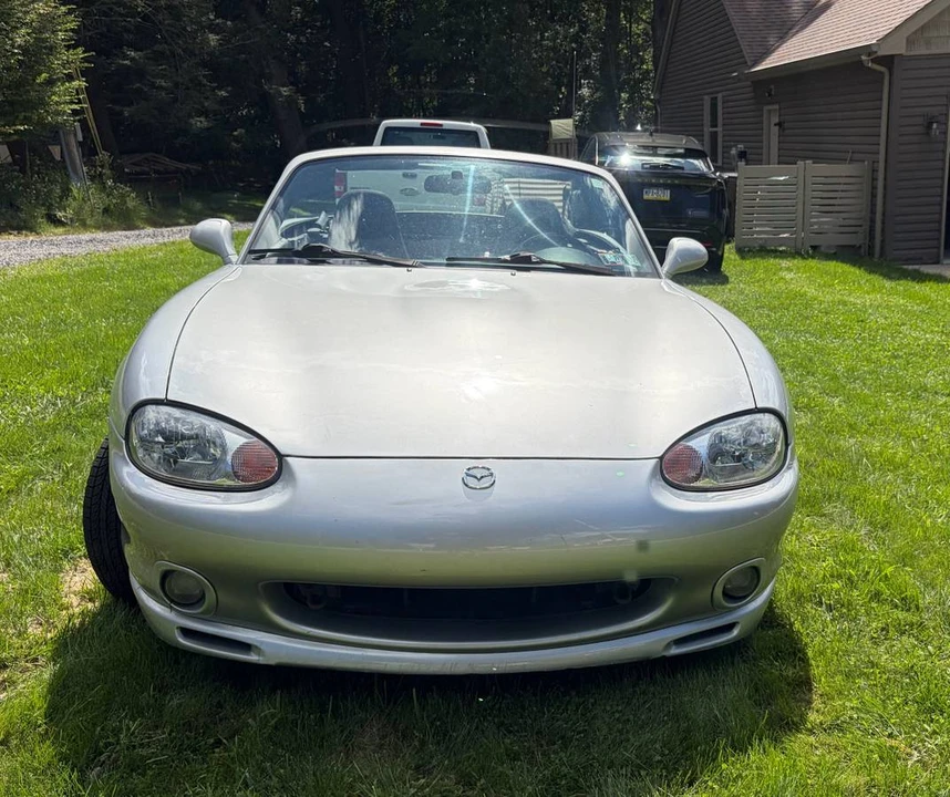 2000 Mazda NB MX-5 Miata - Image 19 of 24