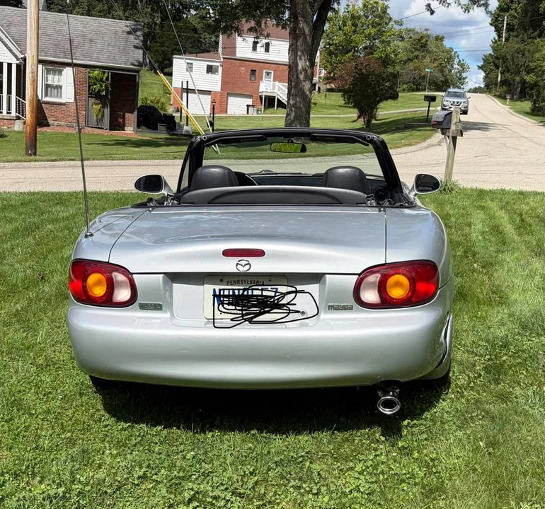 2000 Mazda NB MX-5 Miata - Image 21 of 24