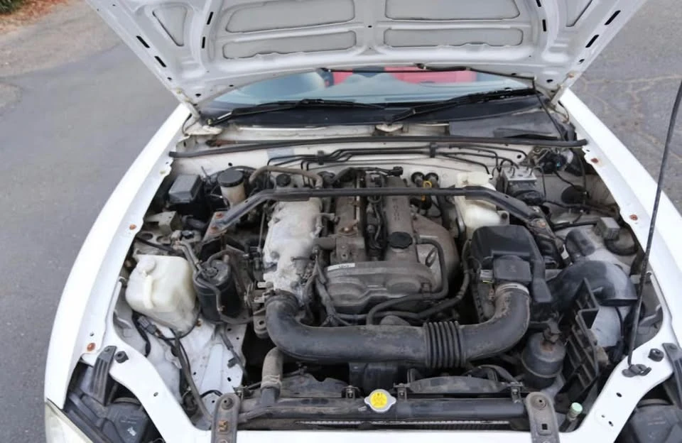 2000 Mazda NB MX-5 Miata - Image 4 of 6