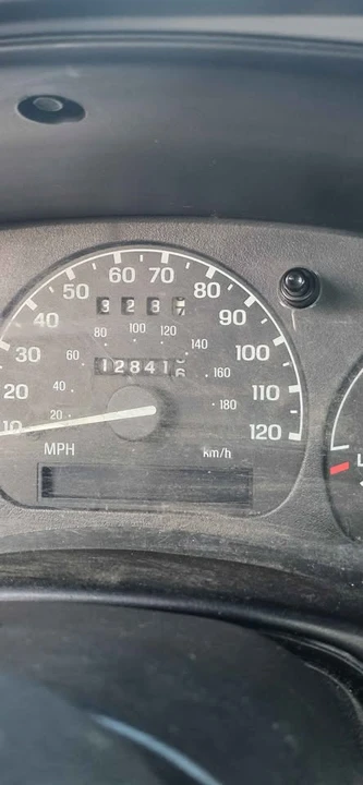 2000 Mazda B Series 5th Gen - Image 3 of 4